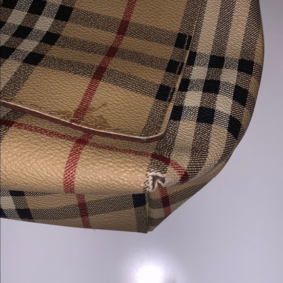 Burberrys Beige and Red Check Crossbody Bag - Picture 4 of 5